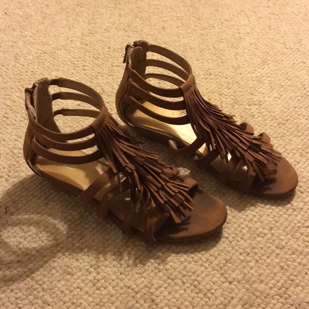 Girls sandals
